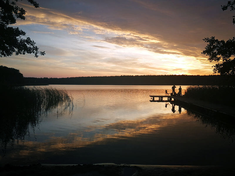 Sonnenuntergang am Badesteg